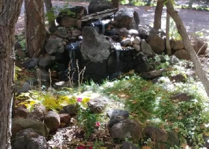 Lodge Whispering Pines *